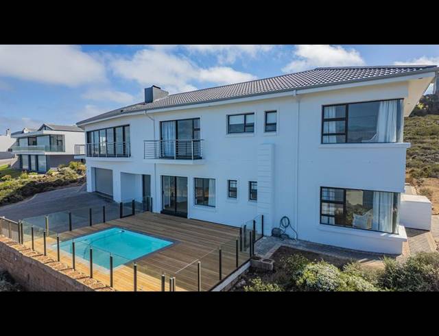 6 BEDROOM PROPERTY TO RENT IN PINNACLE POINT GOLF ESTATE